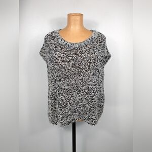 Eileen Fisher Split Back Short Sleeve Knit Shirt Black White Size Medium Casual